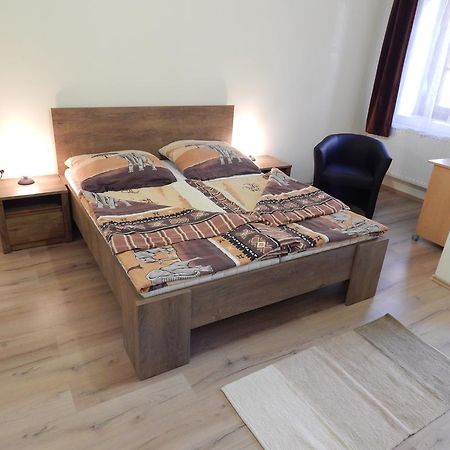 Csillagvirag Apartman Mosonmagyarovar Exterior photo